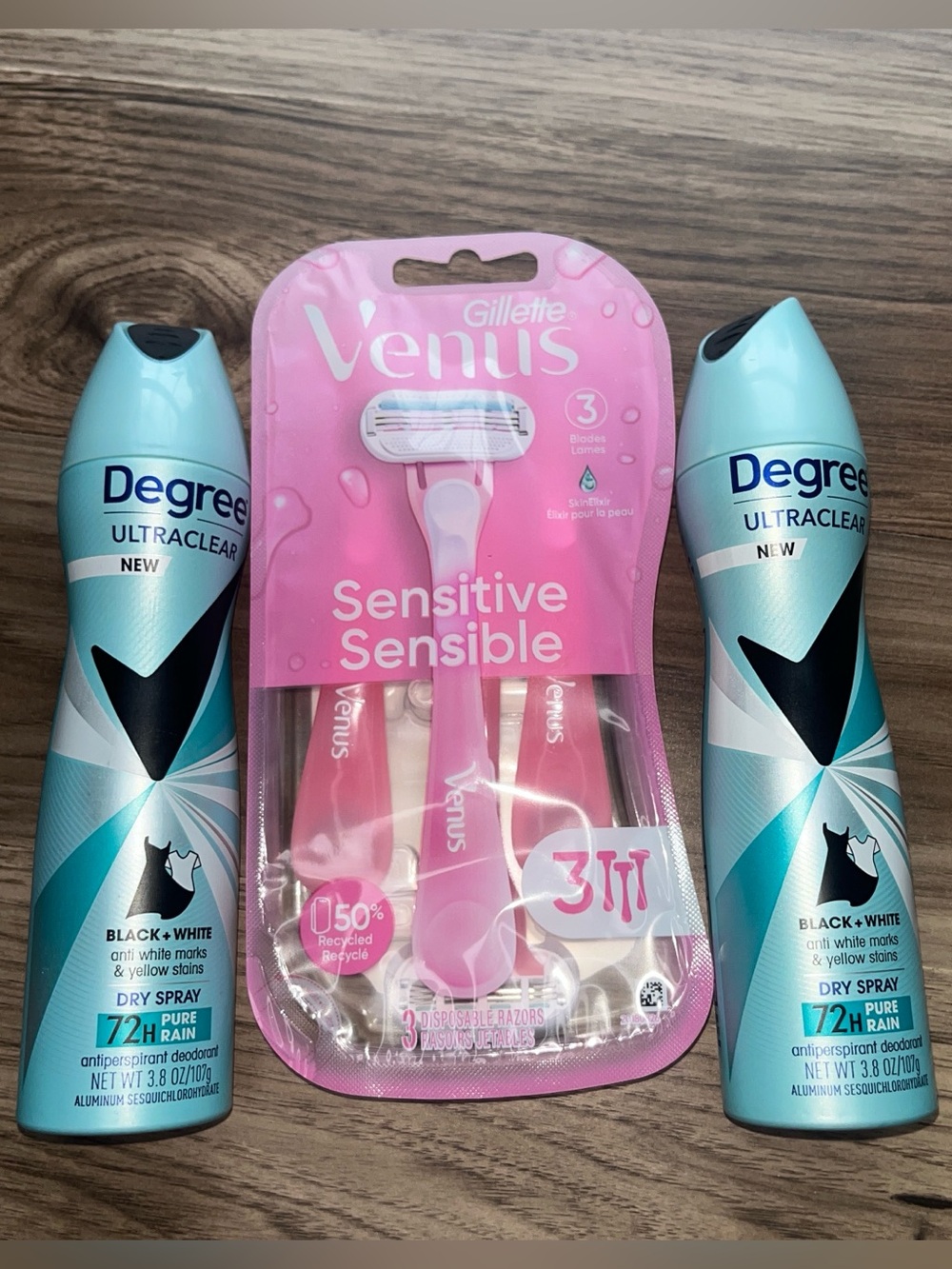 Degree UltraClear Dry Spray + Venus Sensitive Razors Bundle.